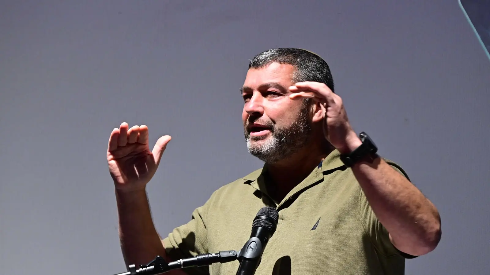 בליכוד חוגגים בדרך אולי ל-61: "עופר וינטר יעבור בגדול - הוא ייקח מנדטים למישהו אחר"