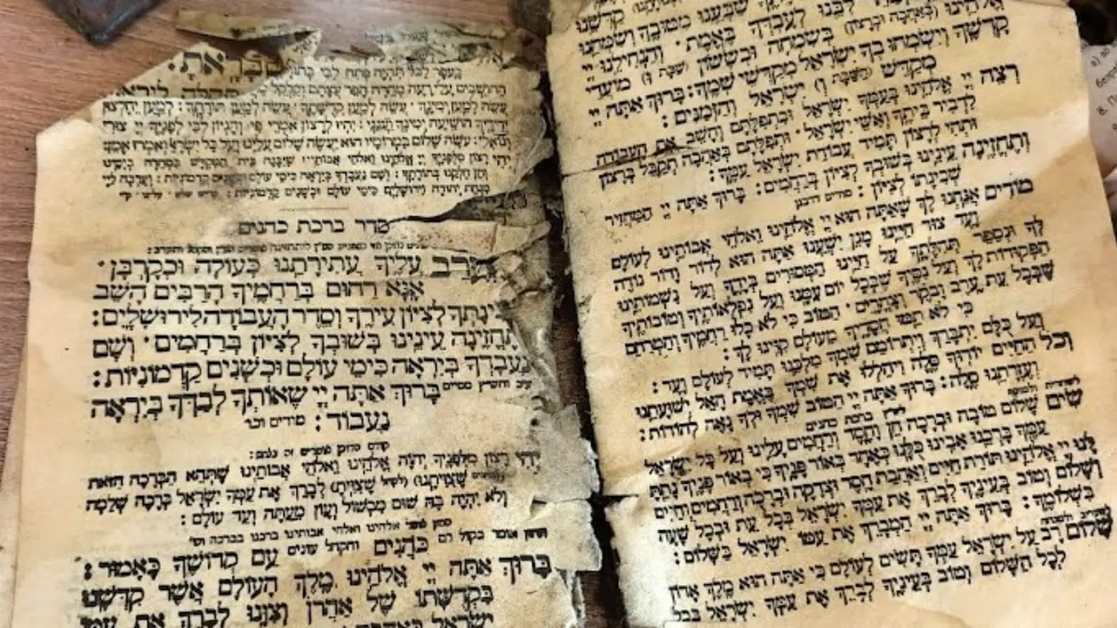 ספר הקודש שהתחפש לספר רוסי: הסליק היהודי שהתגלה במפתיע