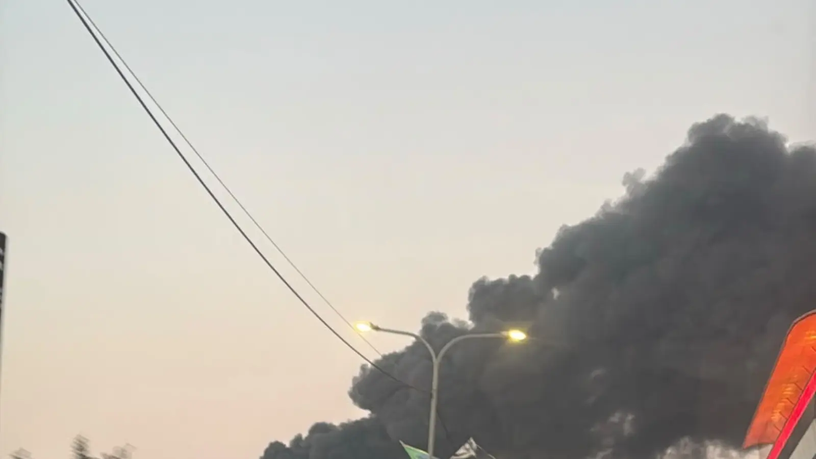 שריפה פרצה בשטח פתוח בסמוך לירכא - הצוותים פועלים בשטח