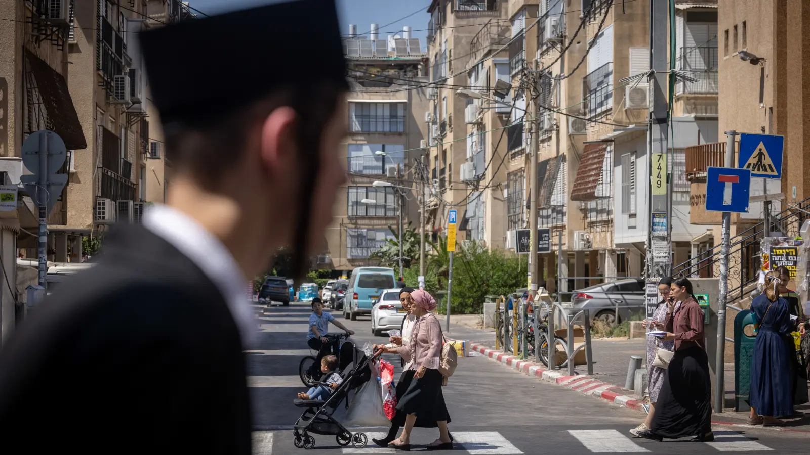 הקרע מגיע עד הצ'ולנט: החילונים מפסיקים להגיע לבני ברק