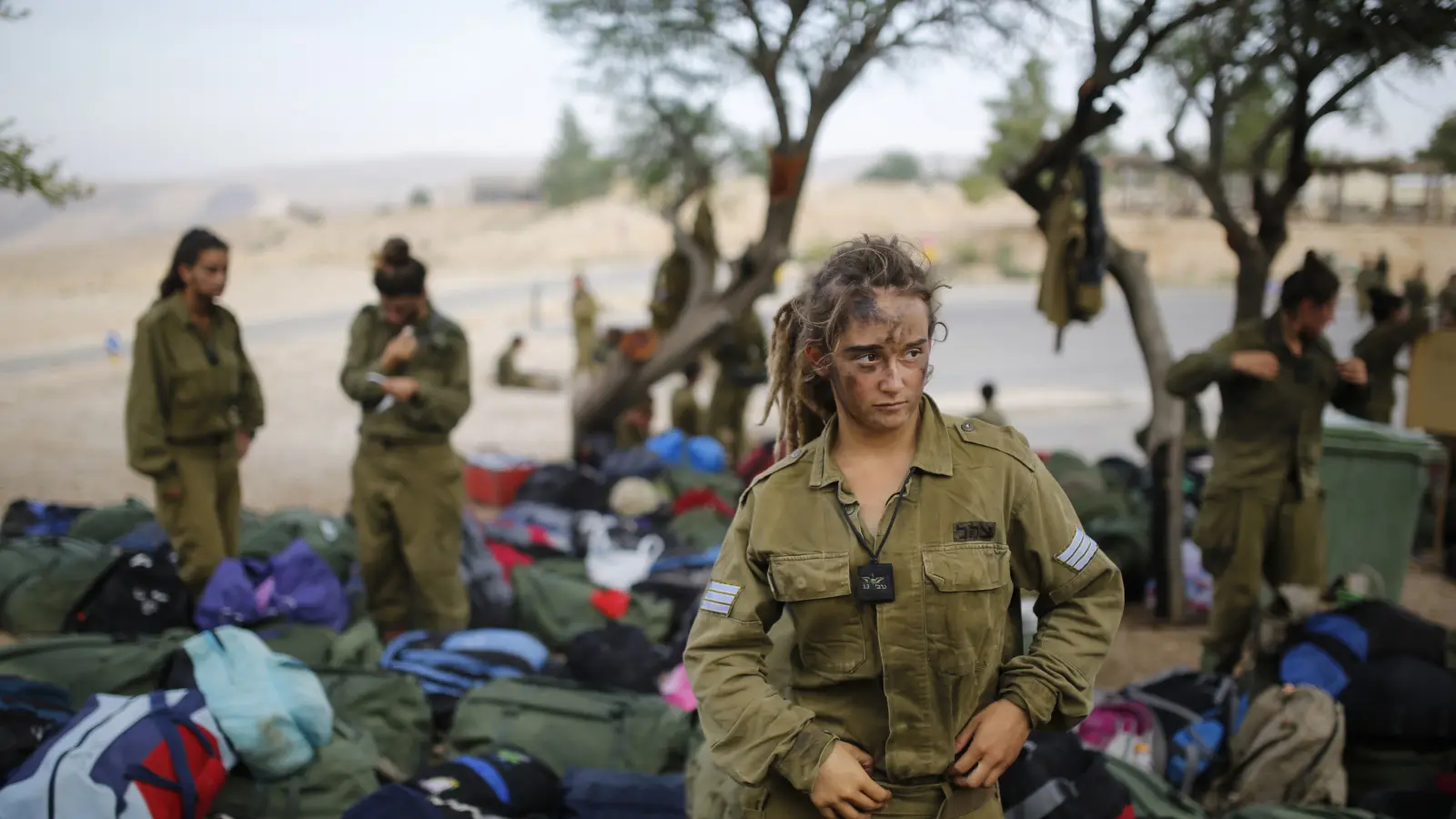 "הייתה בהלה בבסיס": 9 חיילות חשו ברע אחרי ארוחת החג