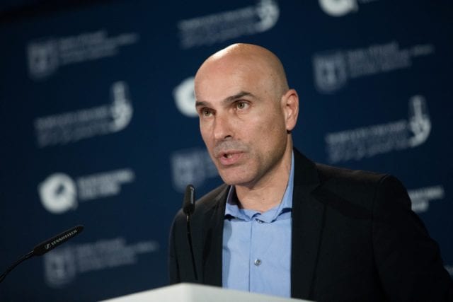 אפי נווה ונשיא בית המשפט לשעבר ממשיכים להתסבך