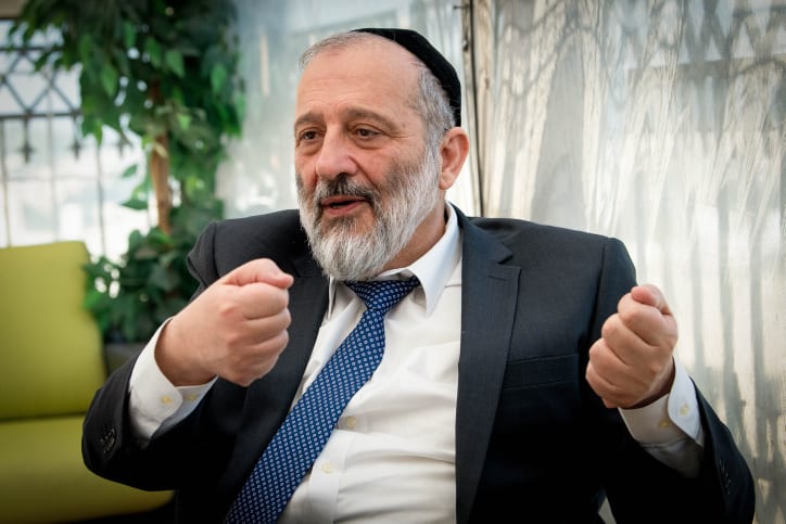 השריונים הצבאיים של אריה דרעי בש"ס