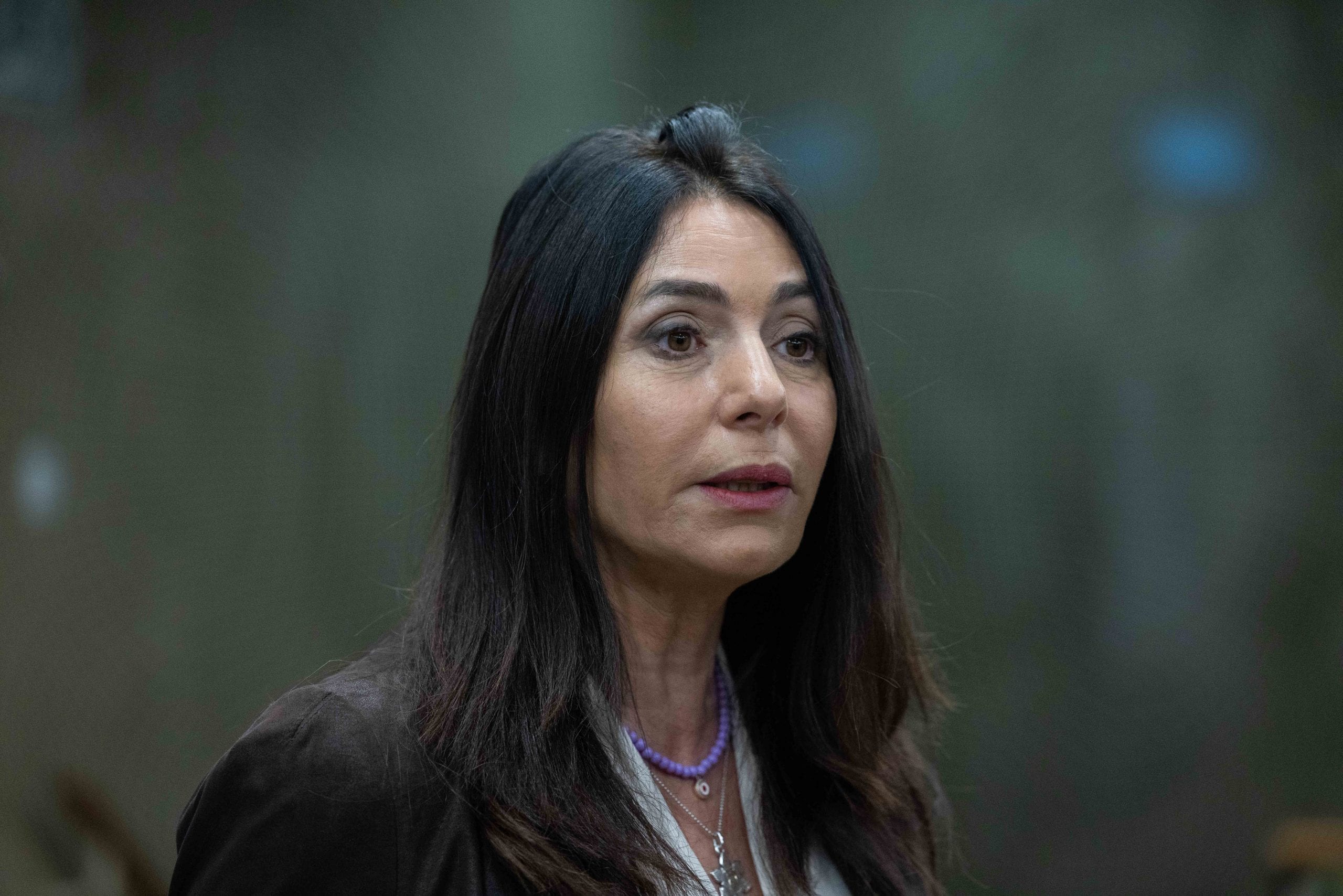 תיעוד: ח"כית 'ביחד' צורחת בשוק על השרה מירי רגב