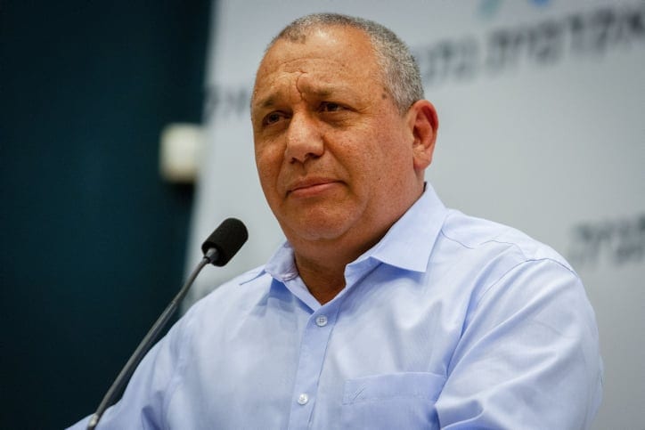 המצטרף לאיזנקוט טוען: "הם בלחץ רציני מאוד מהסקרים"