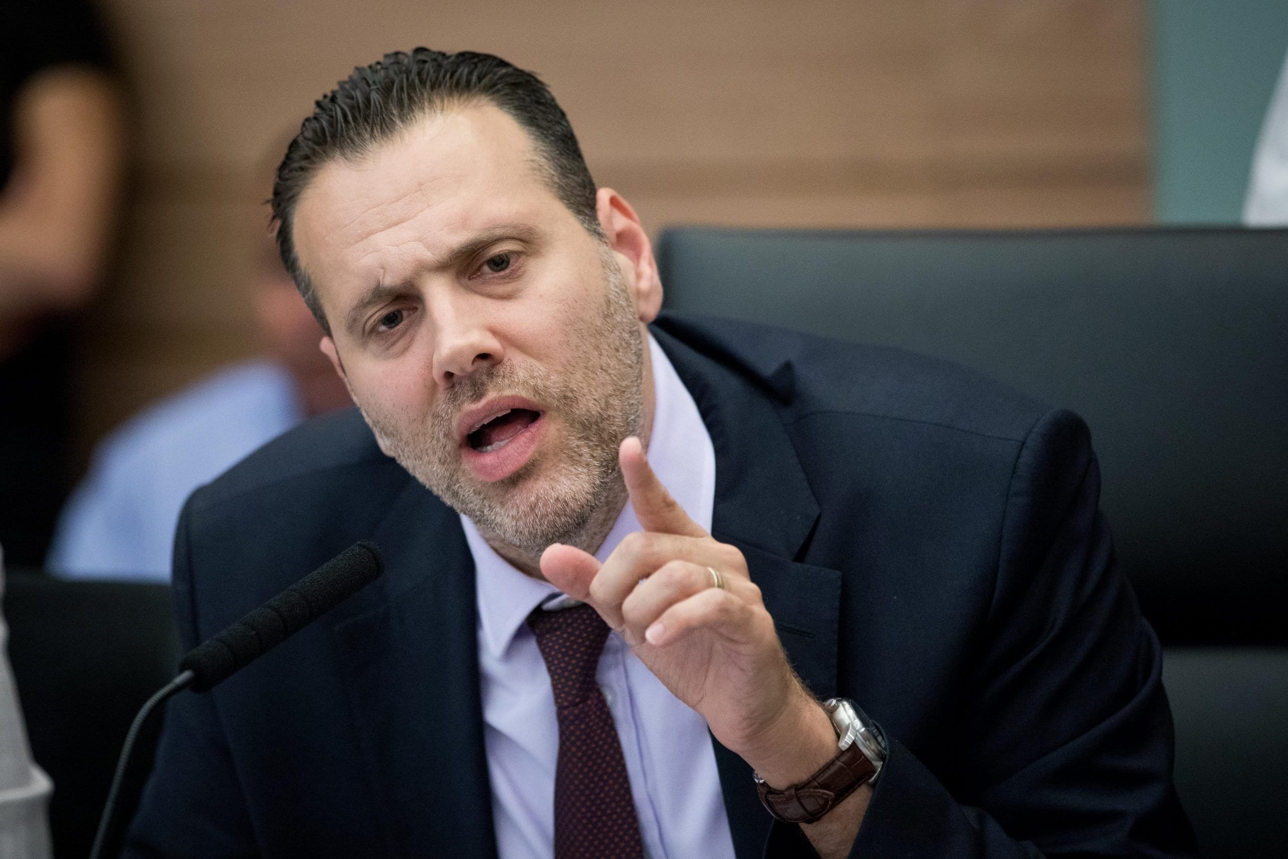 מיקי זוהר מאשים: "זה יכול להוכיח מעשי בגידה"