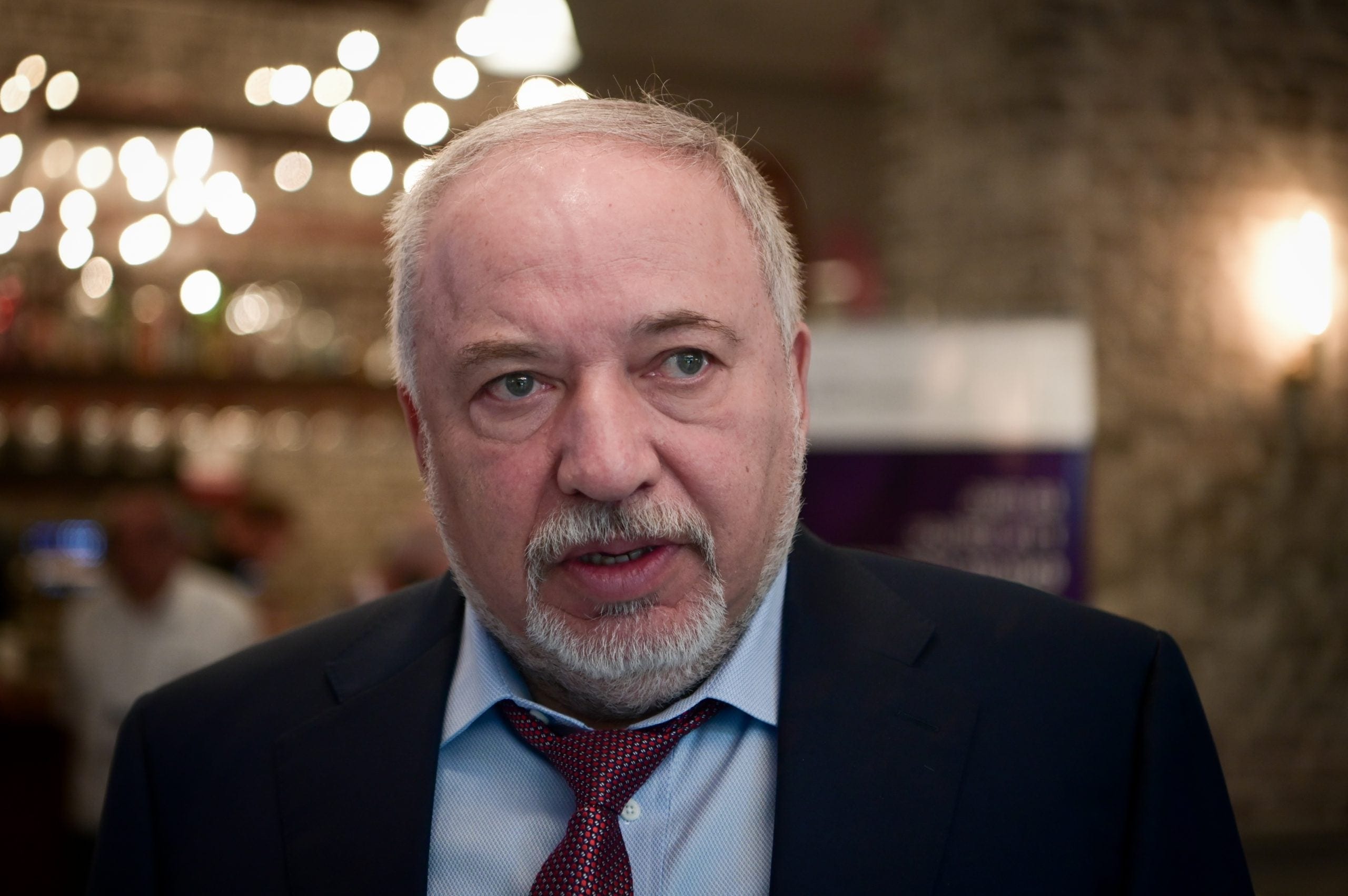 הליכוד זועמים: "ליברמן משקר, פוגע בביטחון ישראל"