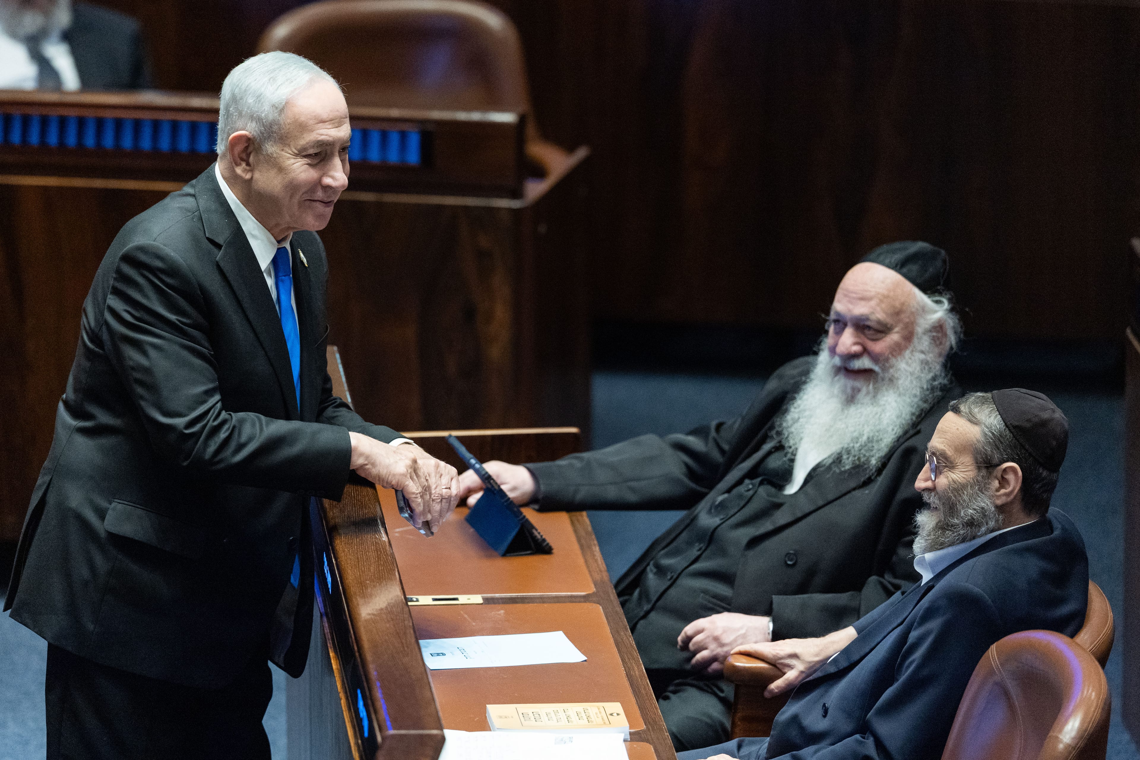 הפאניקה בליכוד: השריון הדרמטי שישנה את גוש הימין