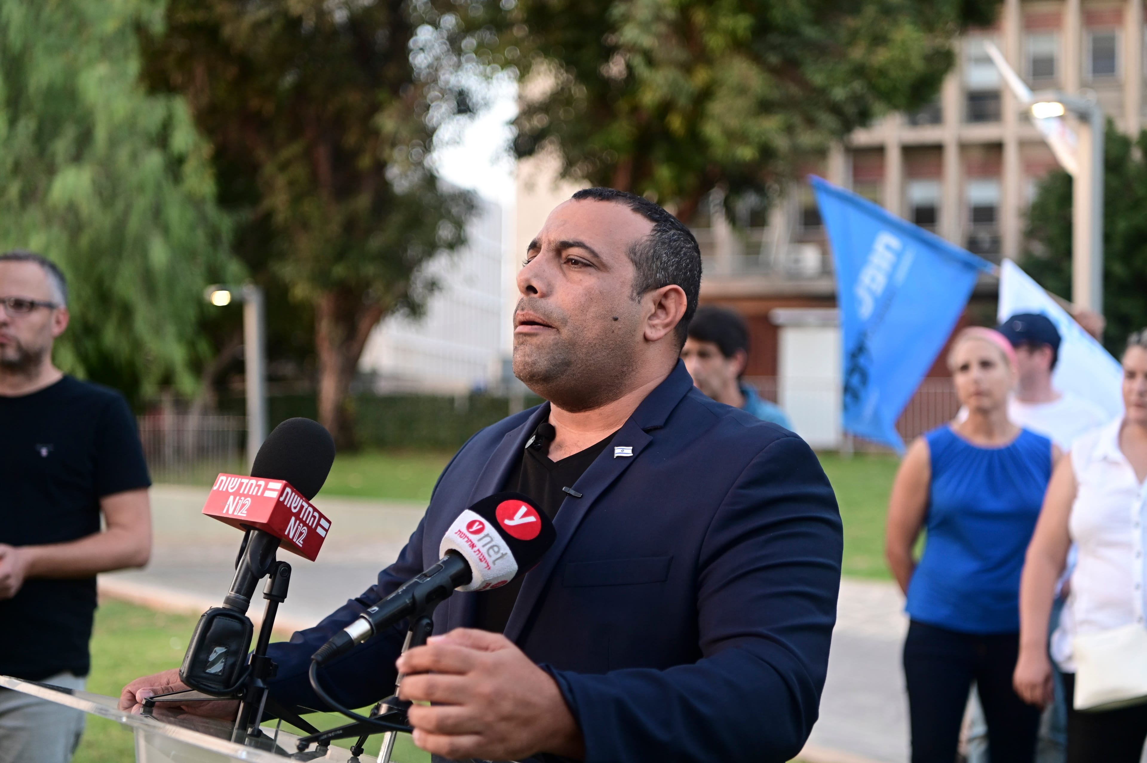 אביר קארה מודיע: בבחירות הקרובות לא אתמודד לכנסת