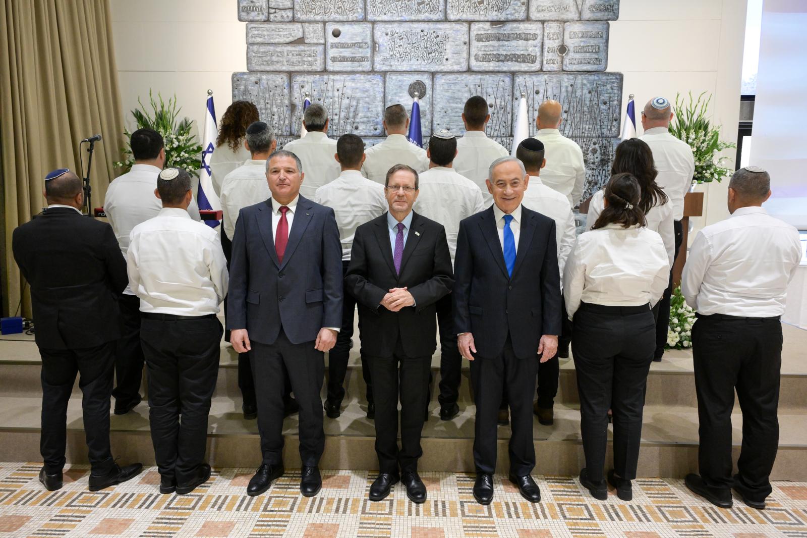 כבוד למגזר: 56% ממצטייני השב"כ הם סרוגים