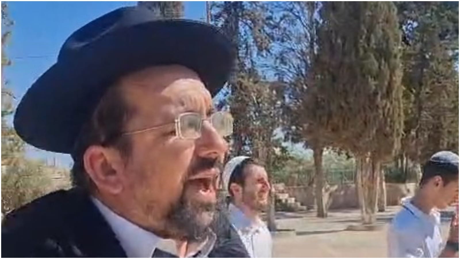 צפו: תפילת כל נדרי בהר הבית