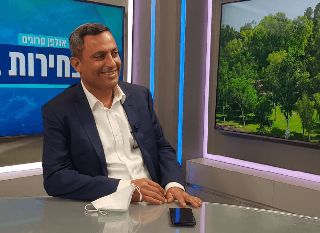 מזל טוב: בגיל 53 - אלון דוידי בבשורה מרגשת