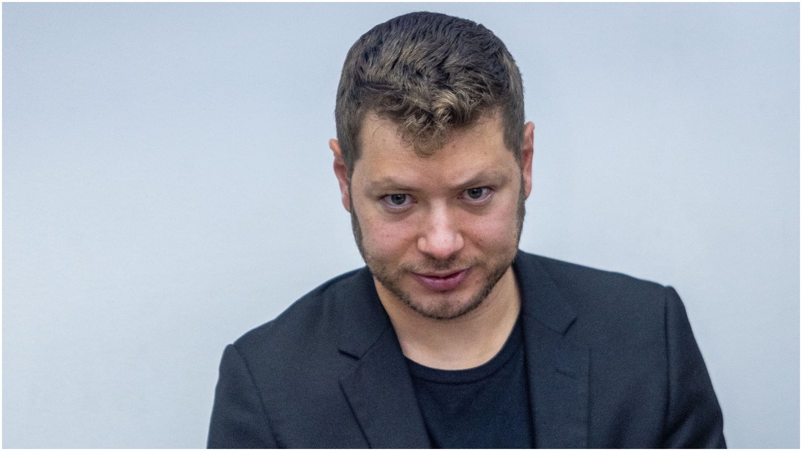 נמאס לו: יאיר נתניהו בתביעת ענק