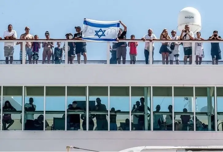 סקר מדאיג: כשליש מהישראלים שוקלים להגר לחו"ל