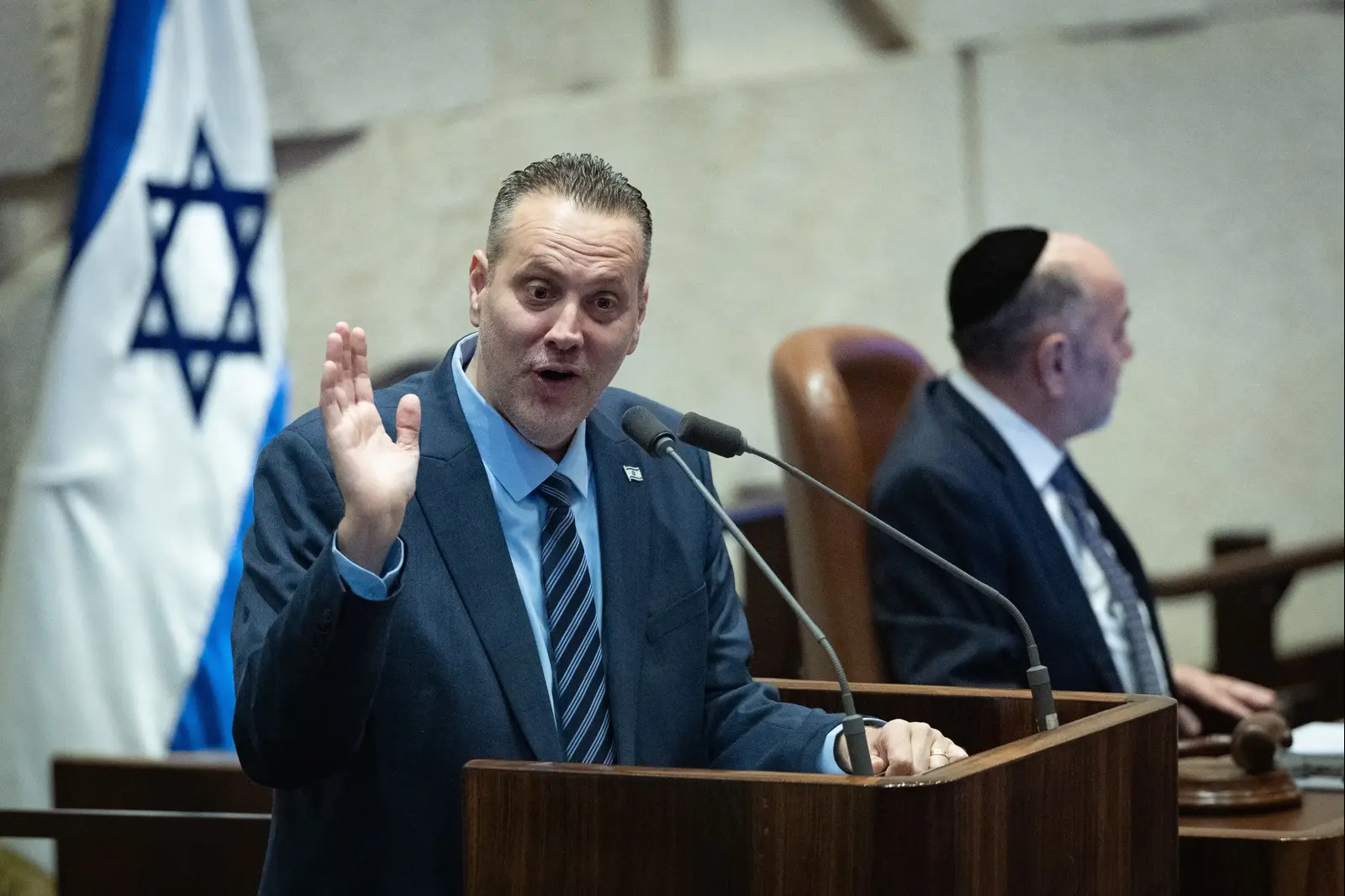 מחמאס או מידע מודיעיני? מיקי זוהר קורא לבדוק כיצד הושגו החומרים לסרט נז"א