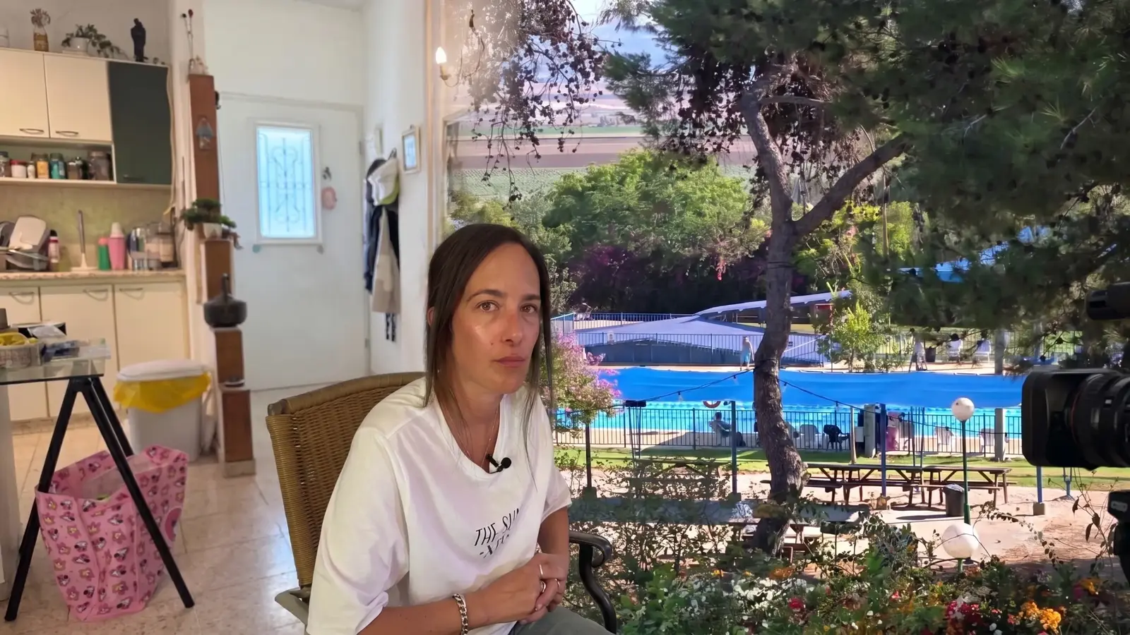 אופל נחשפת ומאשימה: נאנסתי בג'קוזי בקיבוץ, המשטרה מורחת את החקירה