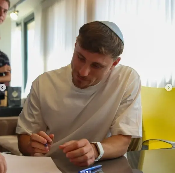גבי קניקובסקי אחרי החתימה במכבי תל אביב: "שמח לחזור הביתה"