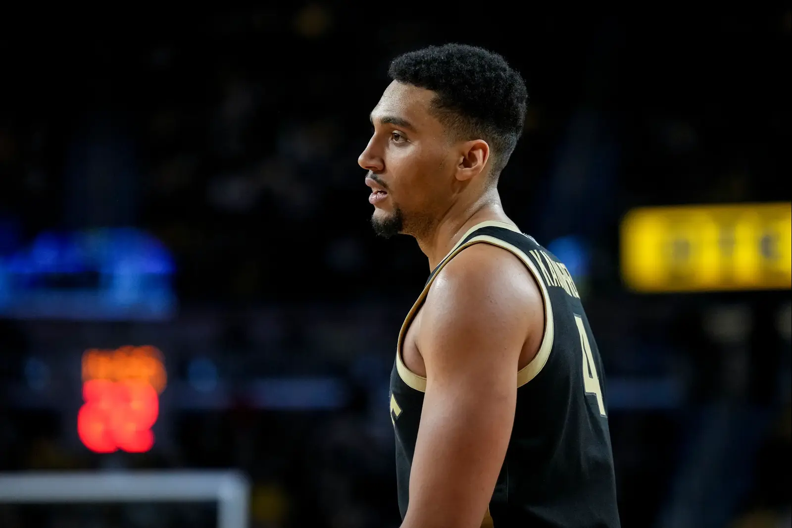 נבחר בדראפט ה-NBA - ועכשיו רוצה לחזור למכללות בשביל הכסף