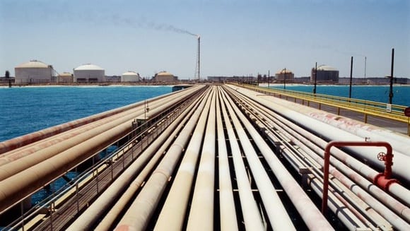 Саудовская Аравия возобновила поставки нефти по трубопроводу Восток-Запад