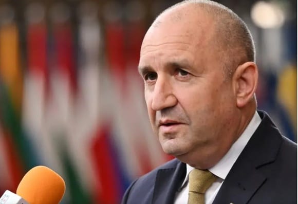 Премьер Болгарии не исключил причастность РФ к атакам на суда в Черном море