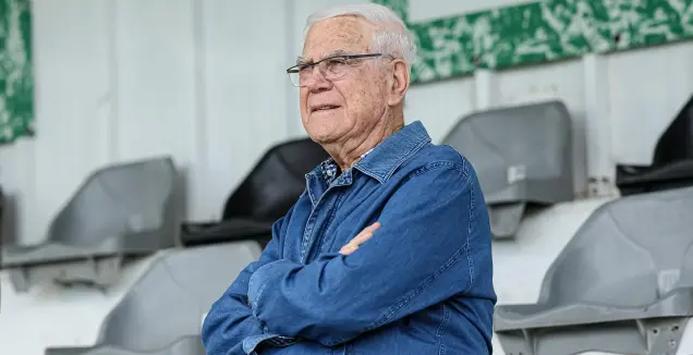 מאחורי מתווה המכירה והתנאים של יעקב שחר