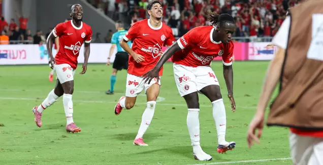צפו ב-0:3 של הפועל ת"א על בית"ר י-ם בתמונות
