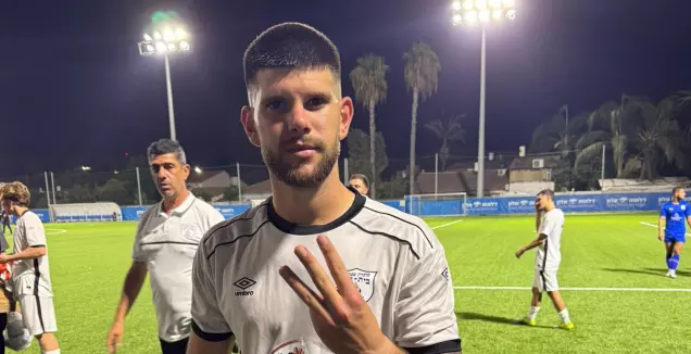 חנצ'יס להט עם שלושער, גם אלבז ויצחק כבשו