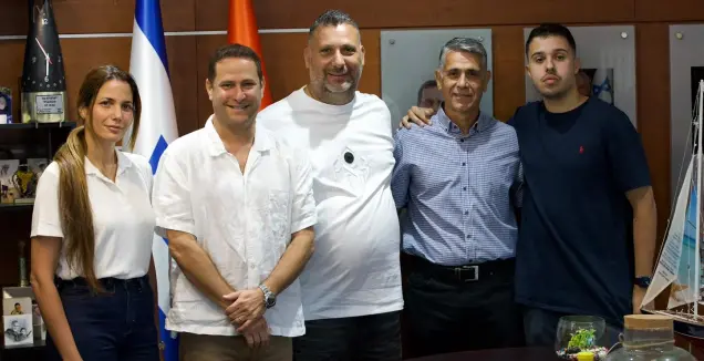 הפועל ראשל"צ חתמה על הסכם אימוץ חסר תקדים