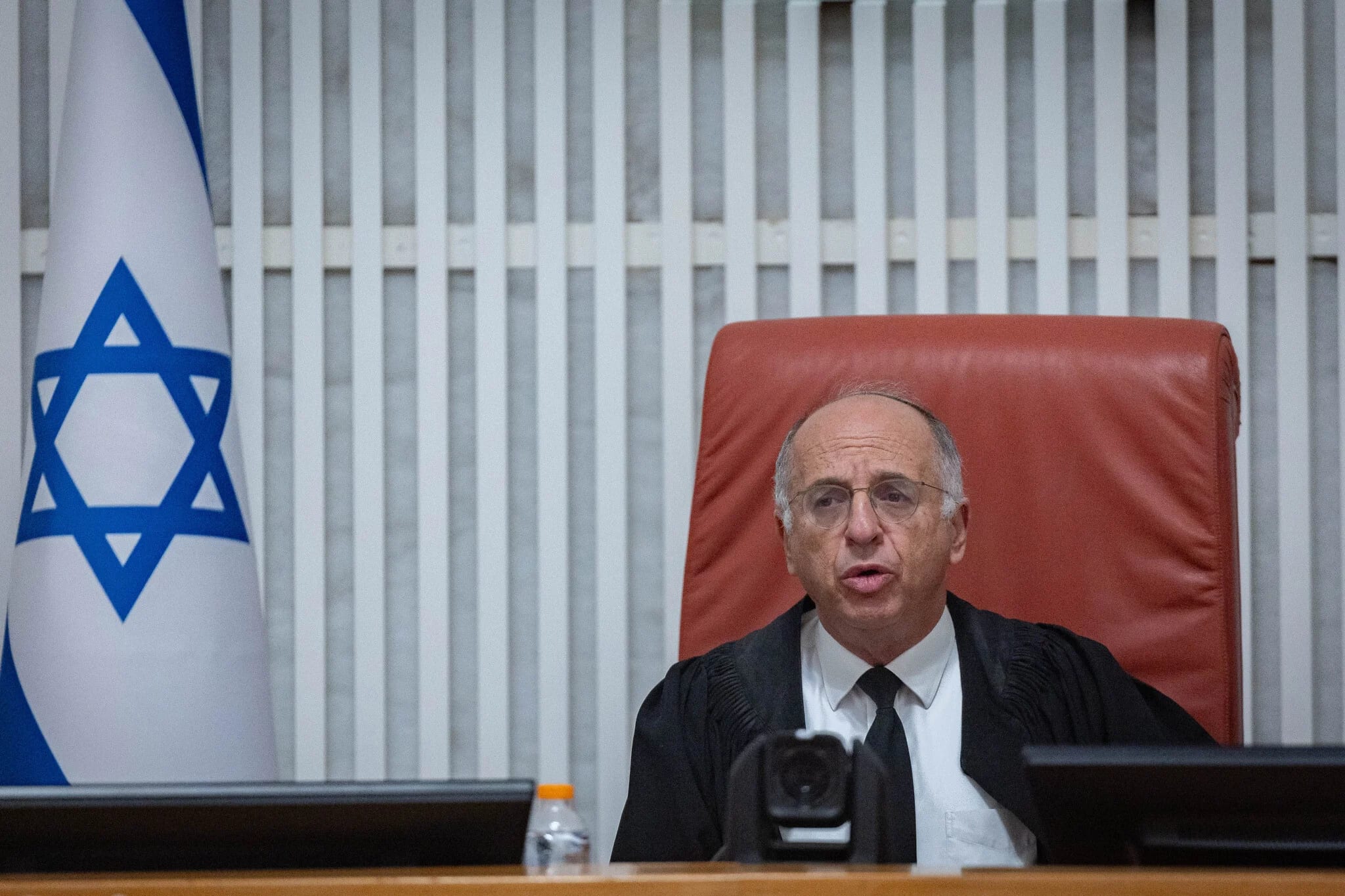 Election czar seeks clarification on party leaders’ requests for security details