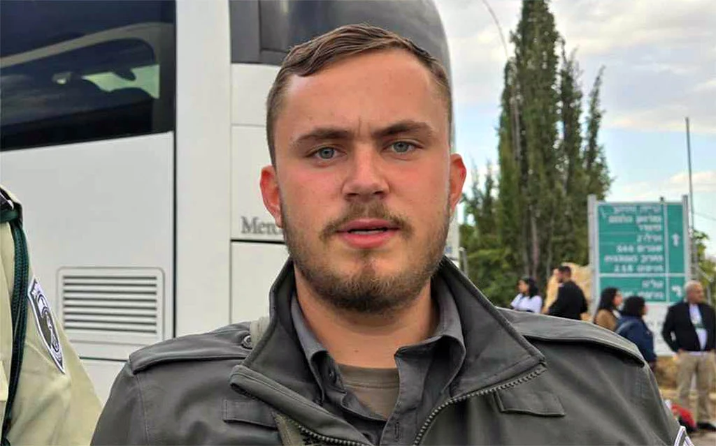 Border Police officer shot dead after opening fire at police; said to suffer from PTSD