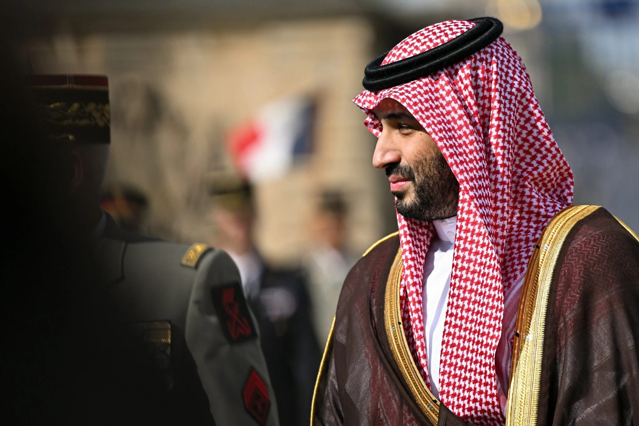 Despite wealth and advanced weapons, Saudis fumbling in fight against Houthis