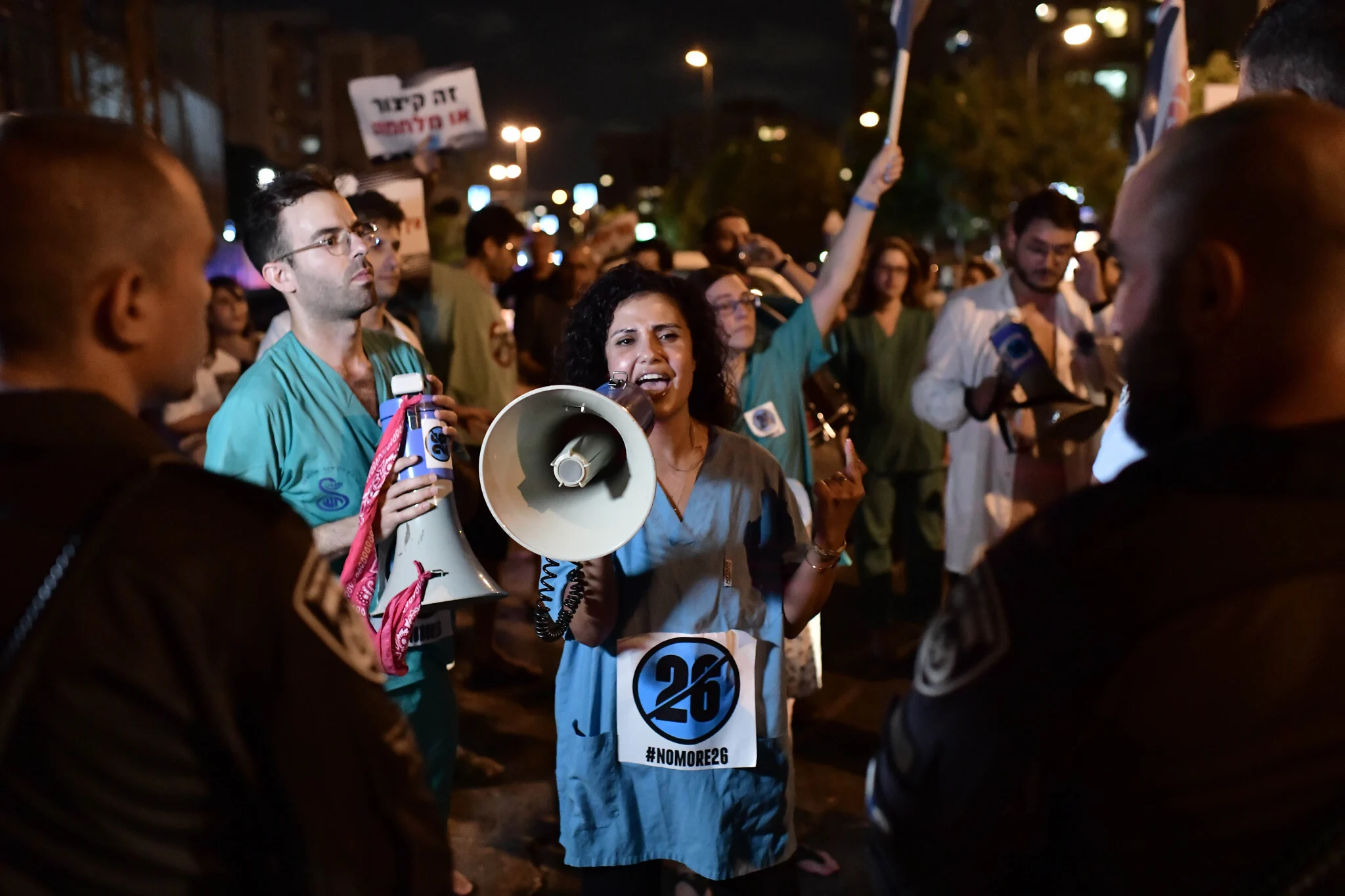 Study finds more than 50% of Israeli medical residents plan to move abroad