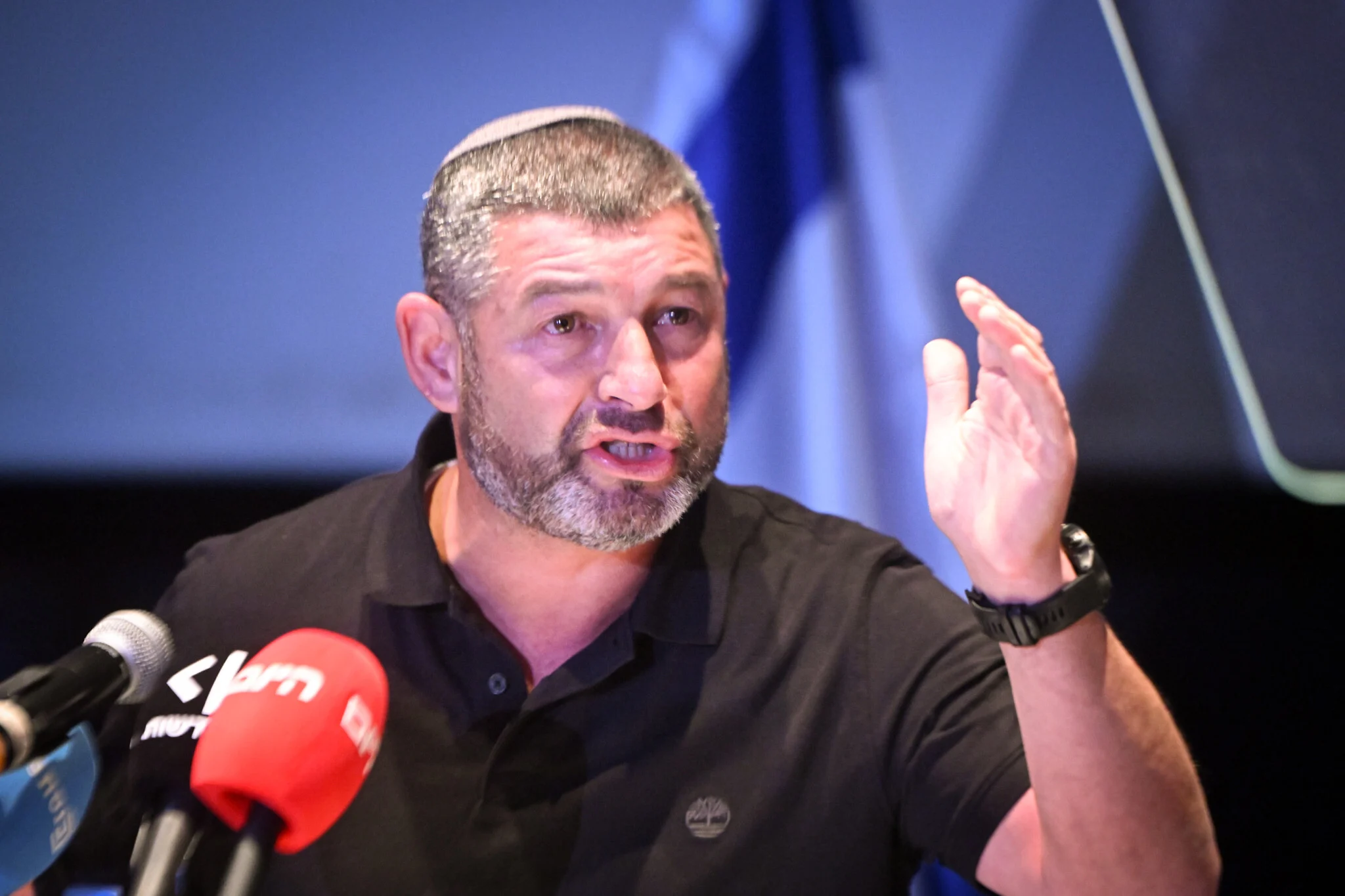 Likud threatens to sue Winter after he says its MKs seek to ‘destroy’ him, alleges PIs sent after him