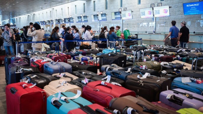 עיכובים חריגים בנתב"ג: כ-90 טיסות התנקזו לשלוש שעות