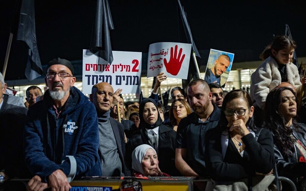 במקום תקציבי פיתוח, הממשלה מכניסה את החברה הערבית לפיקוח שב"כ