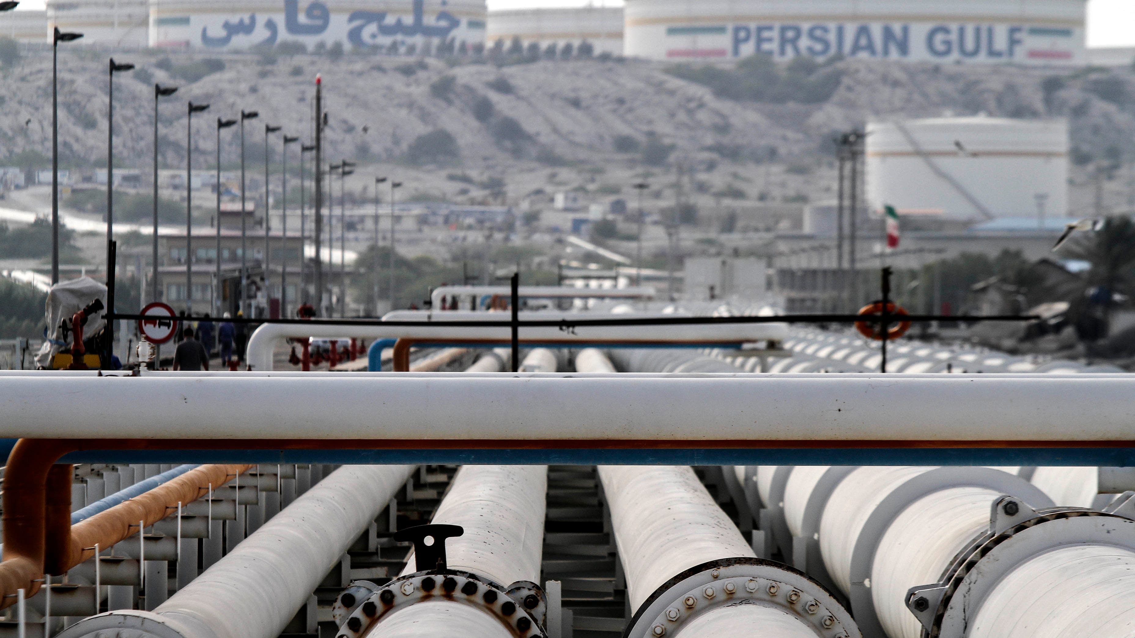 US Missile Strike Hits Iranian Oil Tanker Near Kharg Island