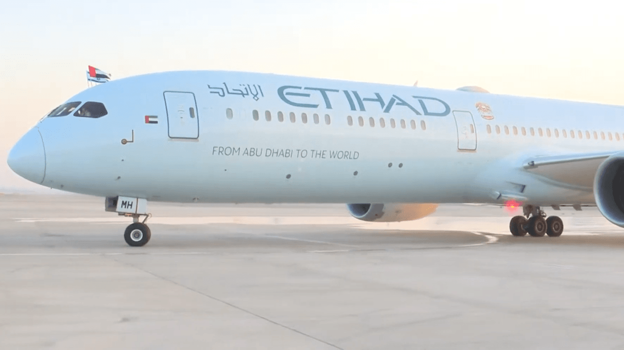 UAE Clears Repatriation Flights for 1,800 Stranded Israelis After Overnight Reversal