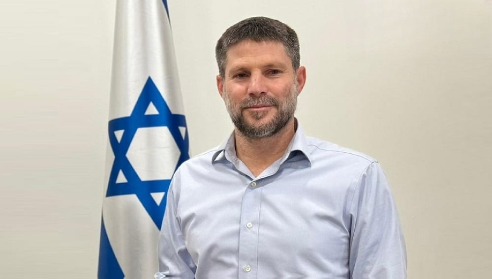 Smotrich Urges IDF To Defy High Court Order on Return of Palestinians to Refugee Camps