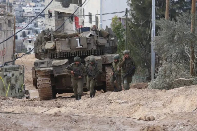 High Court Demands Timetable For Return to Samaria Refugee Camps; Katz Vows IDF Will Stay