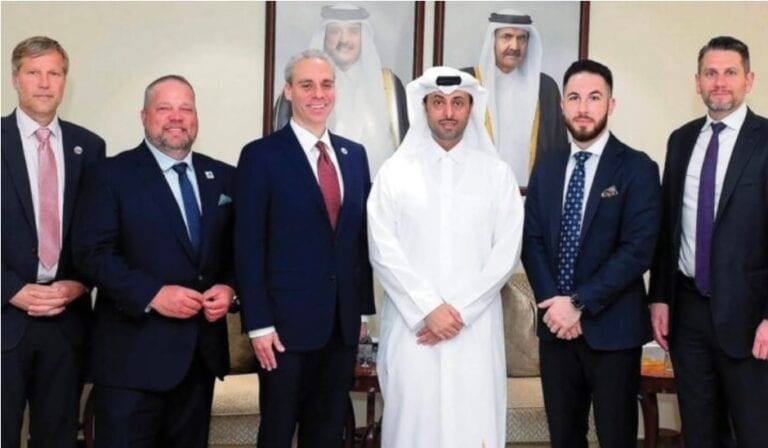 Scott Singer Visited Qatar in 2024, Photographed With Qatari Minister