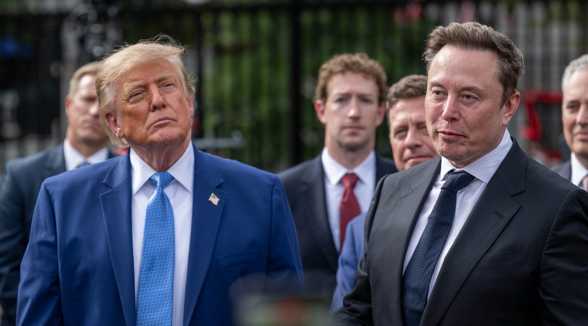 Трамп принял "почти конституцию" в сфере ИИ