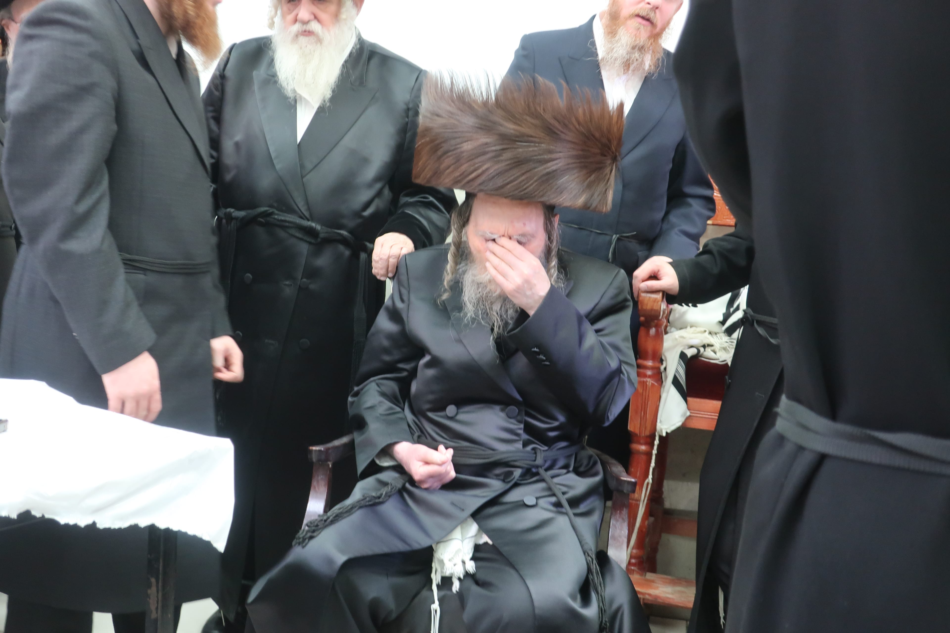שמחת הברית בחצרות ערלוי – קוסוב ויז'ניץ – דושינסקיא