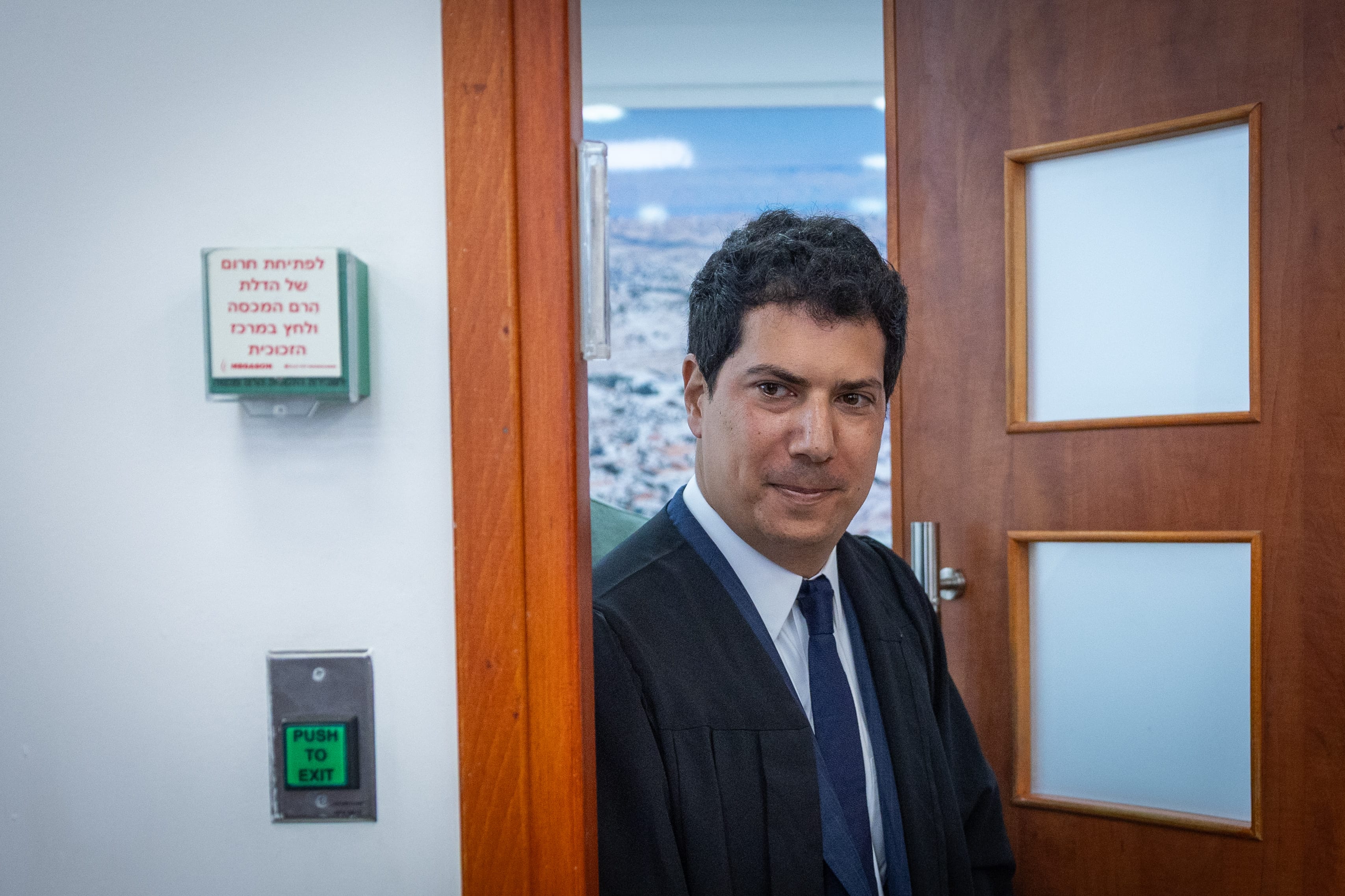 "להציג אותו כשבוי": מה הטקטיקה הנכונה של ההגנה?