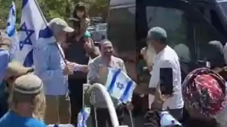 אחרי שלושה חודשי אשפוז: לוחם המילואים שנפצע קשה בלבנון שב הביתה