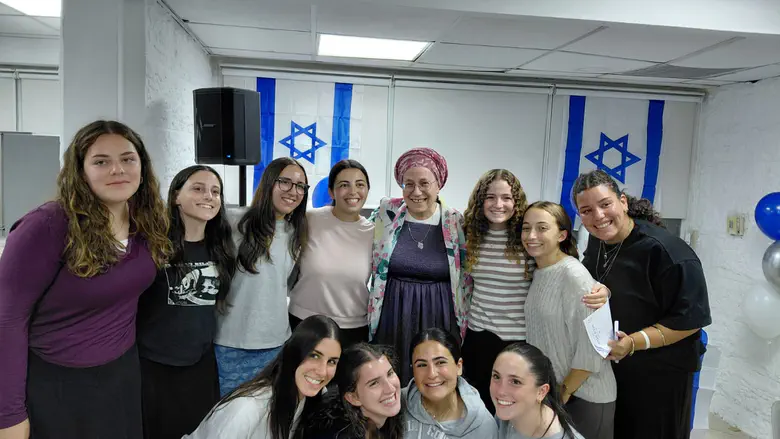 הבית החדש לעולות שבחרו לשרת