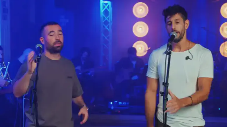 עומר אדם ועידן עמדי חושפים מחרוזת משותפת