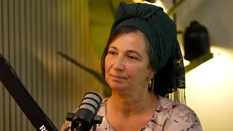 ריאיון אולפן | איריס ברנשטיין: "נתניהו לא מעז להיות איש ימין"