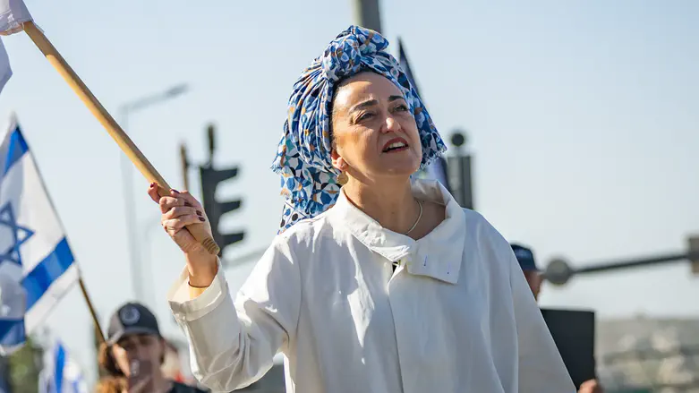 ללי דרעי חושפת את הלחצים: "קמפיין נבזי"