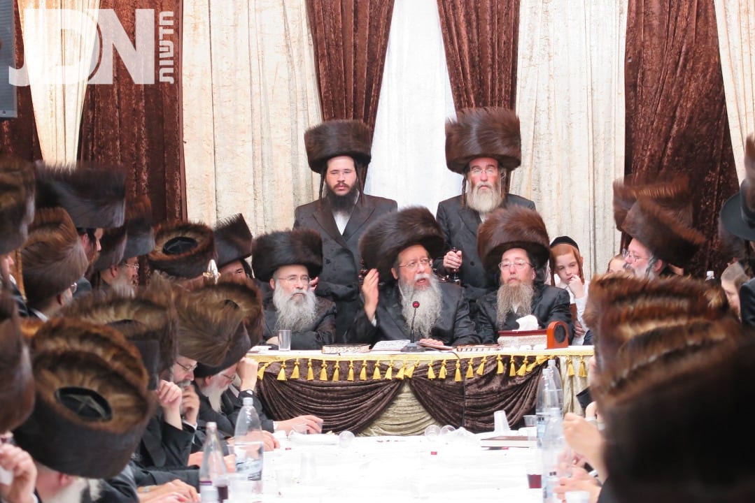חג הסוכות ושמחת תורה בחצה"ק שבט הלוי