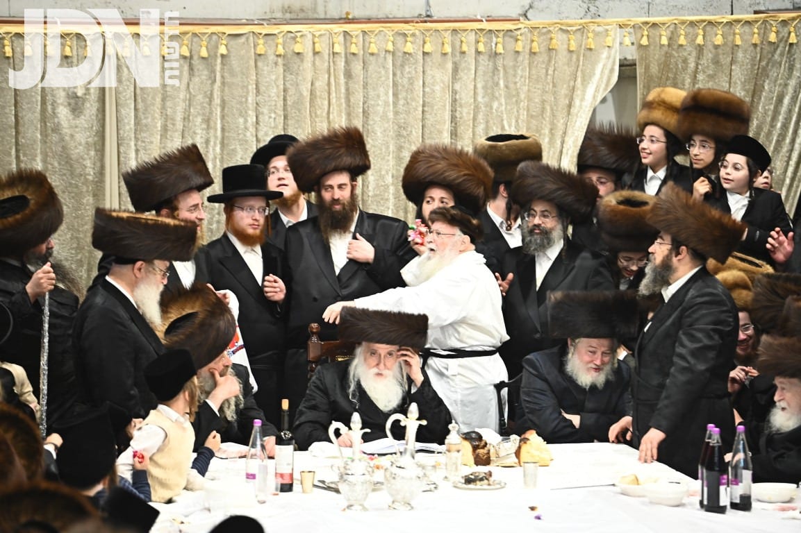 שולה"ט נעילת החג מוצאי שמחת תורה בחצה"ק מכנובקא בעלזא